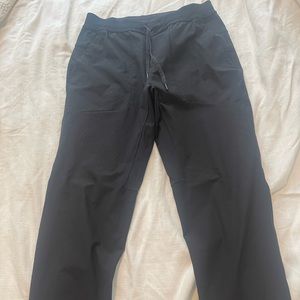 Lululemon sweatpants size L